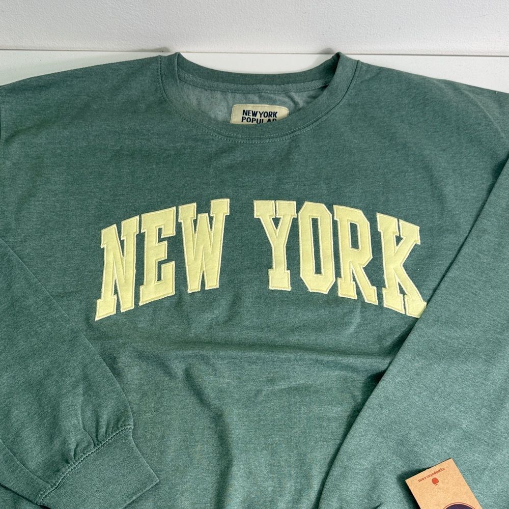 New York Green Crewneck Sweatshirt by New York Popular - Picture 4 of 7